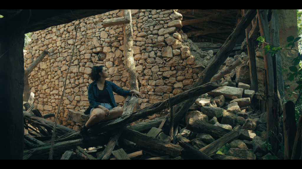 Still from the film Contigo